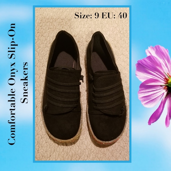 Comfortable Onyx Slip-On Sneakers - Picture 3 of 7